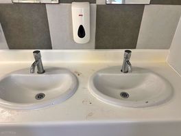 All sinks were dirty