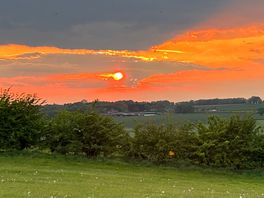 Sun setting