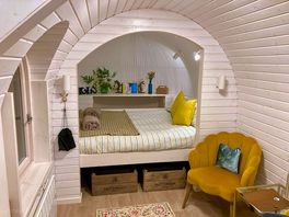 Really comfortable bed- enough room for a 6’2 person