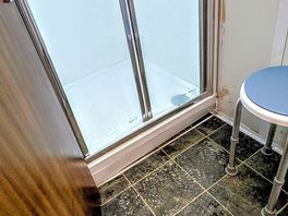 Dirty floors all the 9 nights we stayed