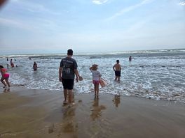 La spiaggia vicino al area camper