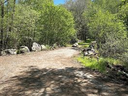 Hardstanding Pitch at the Bridge