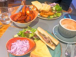 Lunch at the farrier a short walk away