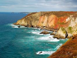 Sw coast path towards perranporth
