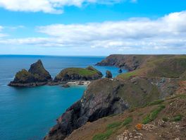 View from above - kynance cove, just a 12min drive from the site.