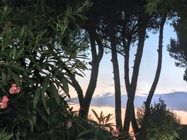 Il.tramonto visto dal bar