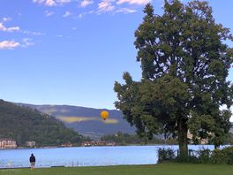 Les rives du sud du lac d’annecy le matin…
