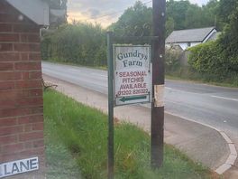 Hidden gem which then opens up into a gorgeous haven of tranquility & expansiveness of rural beauty