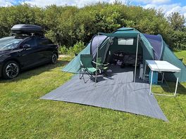 Spacious pitch area