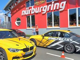 Very close to the ring, a must visit