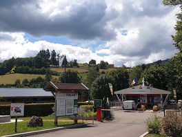 Camping matour, entrance and access to swimming pool.