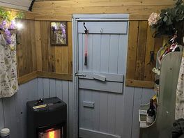 Inside george hut