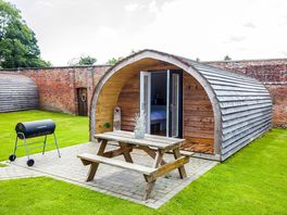 Walled garden pods