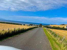 View coming into the park