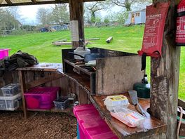 Kitchen/ bar