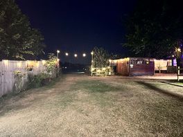 Lots of atmospheric lighting