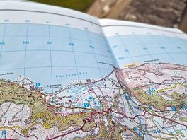 Making plans with the help of an os map