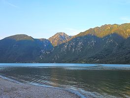 Lake side beauty!