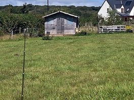 Toilet hut