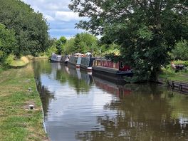 Llangollen canal along the campsite