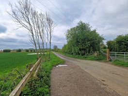 Plenty of quiet local roads for family cycling/walks