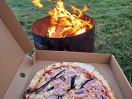 Lovely pizza and firepit for the evening