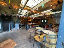 Kitchen/indoor seating area