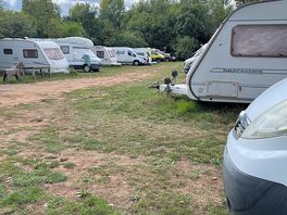 Residents field where i parked