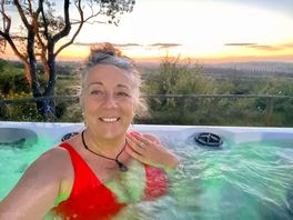 Sun set at jays hut in the hot tub