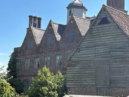 Some stunning properties to nose at
