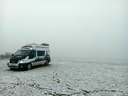 Our van in the snow😍