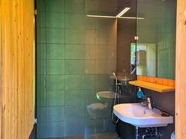 Badkamer bijkomend bij glamping house