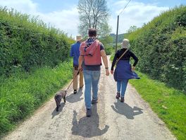 A walk down the road to the kangaroo inn pub from the campsite.