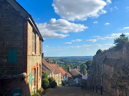 Gold hill