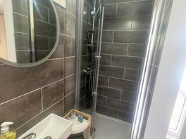 Powerful shower, lovely and warm!