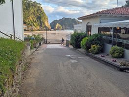 Little 30 second walk from camp to the beach