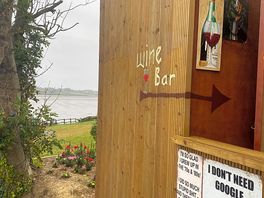 Wine bar