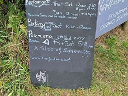 Fabulous pub 5 minutes walk that does lovely pizza