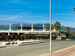 Restaurant / bar at the camp.