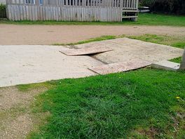 Cuves d'eau usé mais rien pour les eaux wc des camping car poids lourds