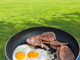 Breakfast at the site before a great day hiking.