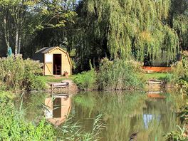 Lakeside retreats