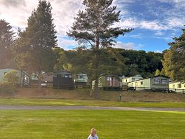 All holiday homes appear to have beautiful unobstructed view to mountains