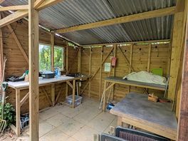 Kitchen washing up area