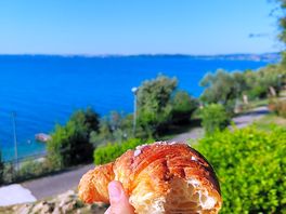 Świeże croissanty