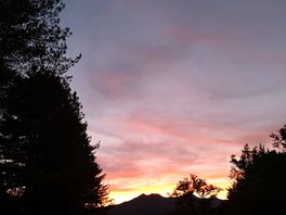 Sunset over mountaons