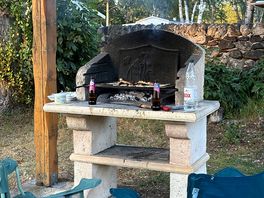 Una de las 3 barbacoas disponibles