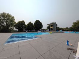 Pool next door free to use
