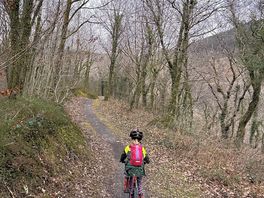 Trails accessible including this green right from the camoing.