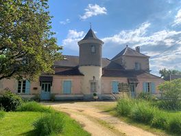 Chateau la barge